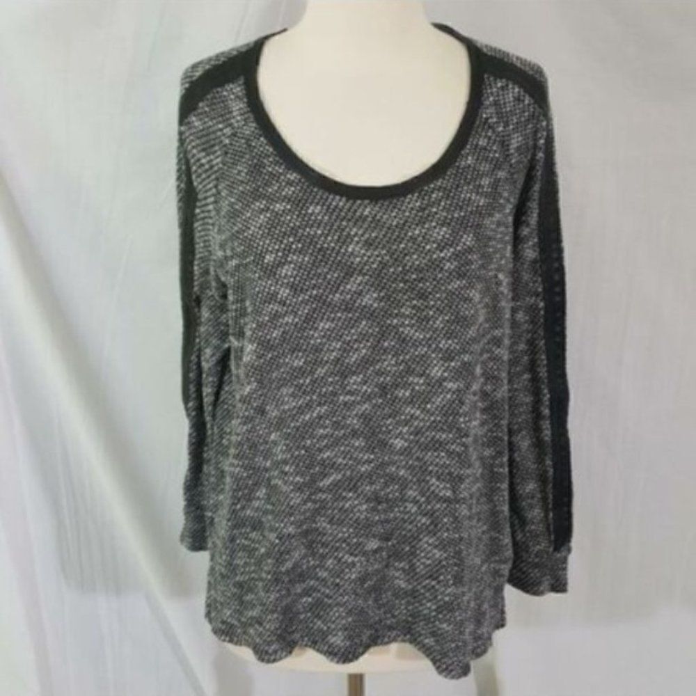 TWO BY VINCE CAMUTO 𝅺TWO Vince Camuto Black White Knit Pleather Trim L